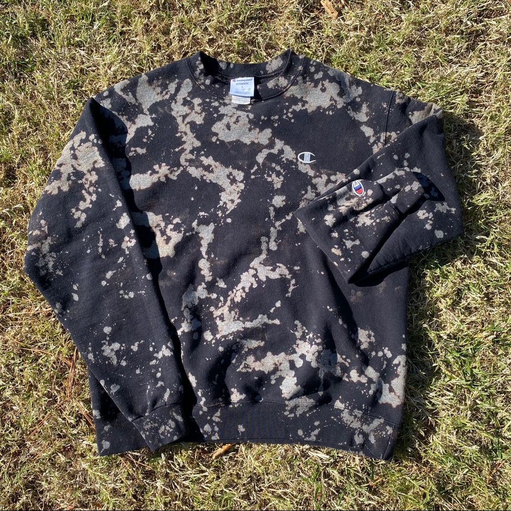 ❗️CUSTOM BLEACH❗️ Champion crewneck sweatshirt